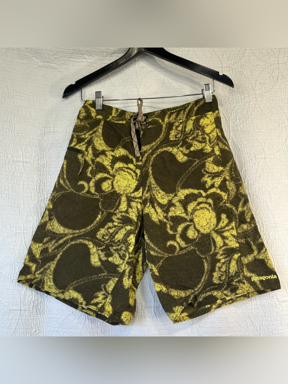 Patagonia Wavefarer Board Shorts Mens 30 Floral Unlined 10 in Swim Trunks Beach